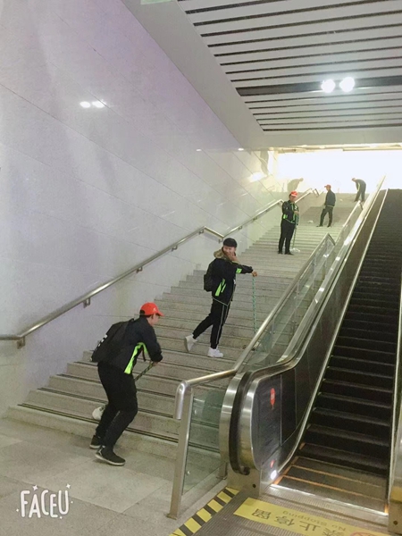 服务南站，为南站做贡献..jpg