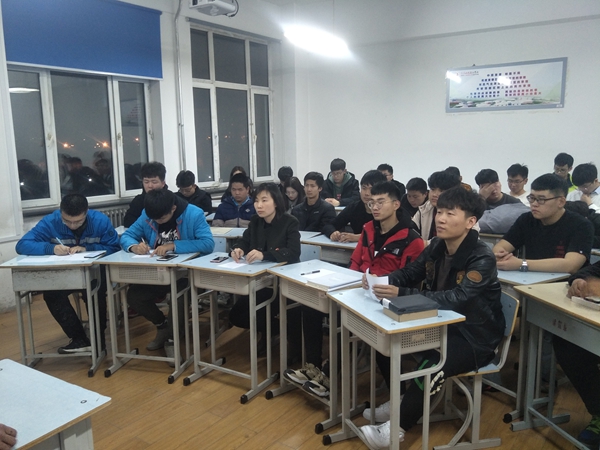 1551920739853363.jpg 故事1.jpg